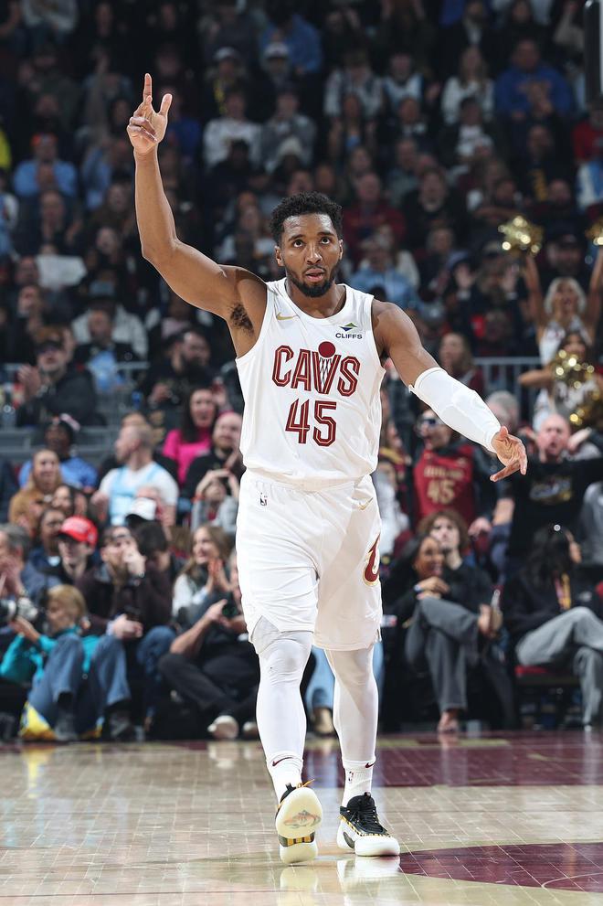 欧博官网游戏 -魔术狂砍米切尔分，狂砍50分迎来新赛季高光！的简单介绍